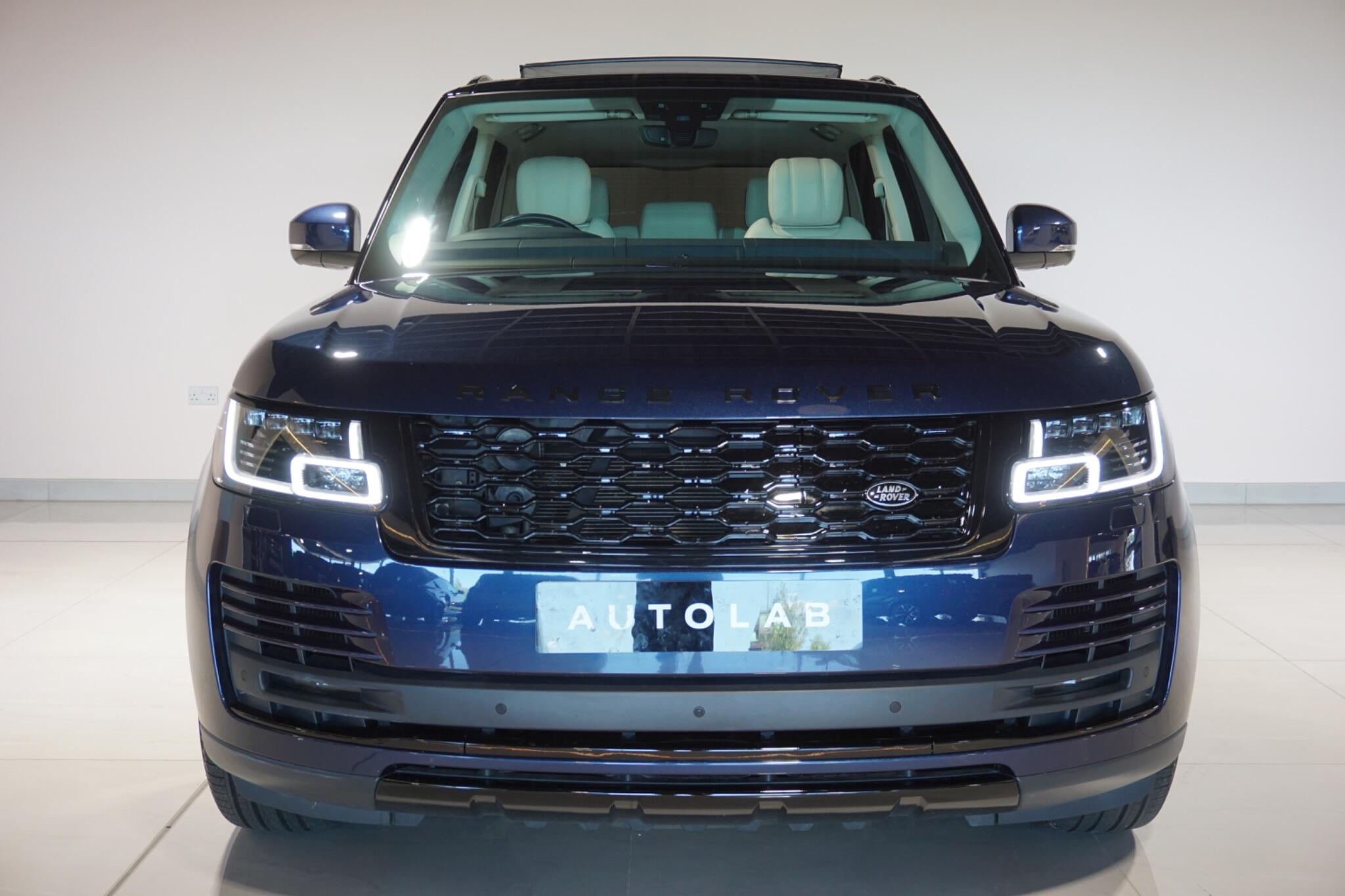 Land Rover Range Rover 2.0 P400e 12.4kWh GPF Vogue SUV 5dr Petrol Plug-in Hybrid Auto 4WD Euro 6 (s/s) (404 ps)